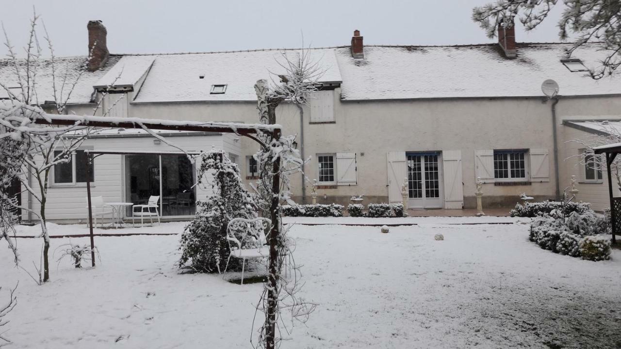 La longère Des Glycines Bed and Breakfast Egligny Esterno foto